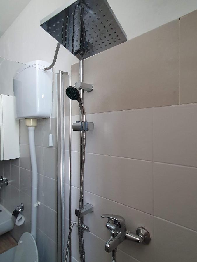 Apartment Tina Пула Екстер'єр фото